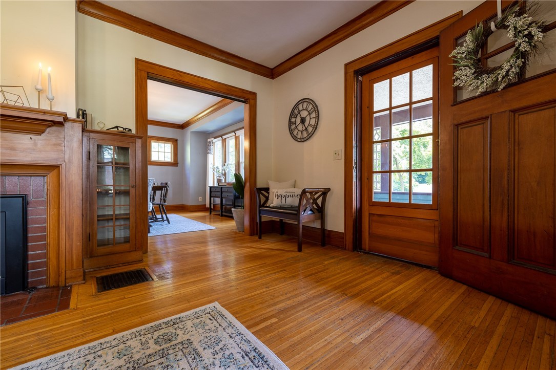 276 Hillside Avenue Rochester, NY 14610 - Photo 16 of 48