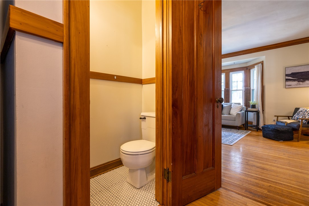 276 Hillside Avenue Rochester, NY 14610 - Photo 27 of 48