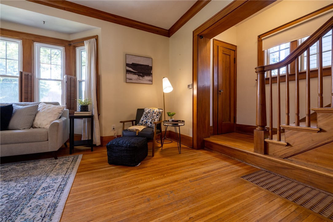 276 Hillside Avenue Rochester, NY 14610 - Photo 29 of 48