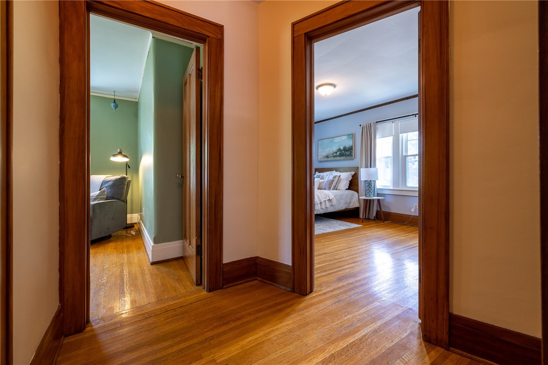 276 Hillside Avenue Rochester, NY 14610 - Photo 32 of 48