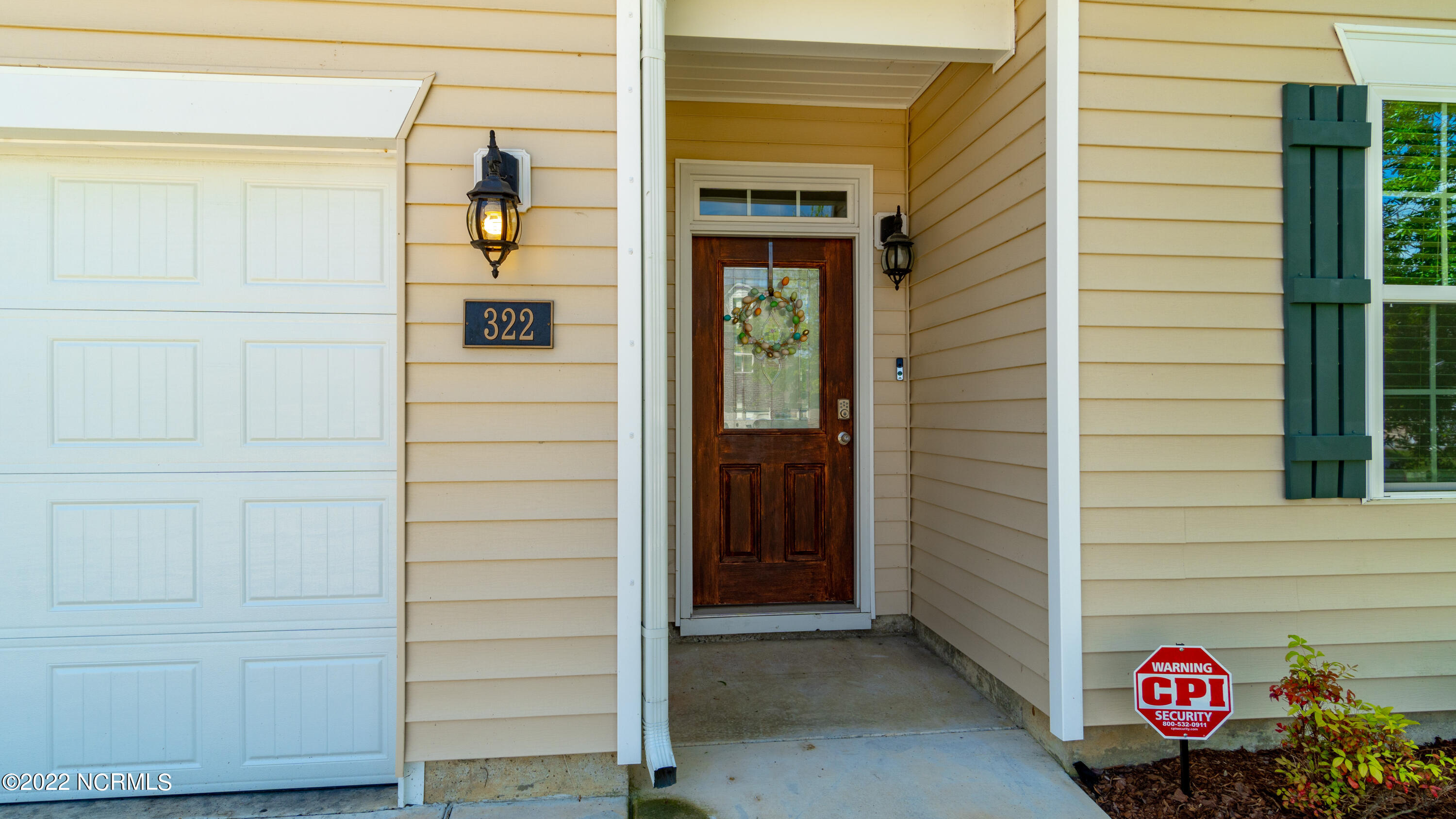 322 Frida Road New Bern, NC 28560 - Photo 4 of 29 1-4