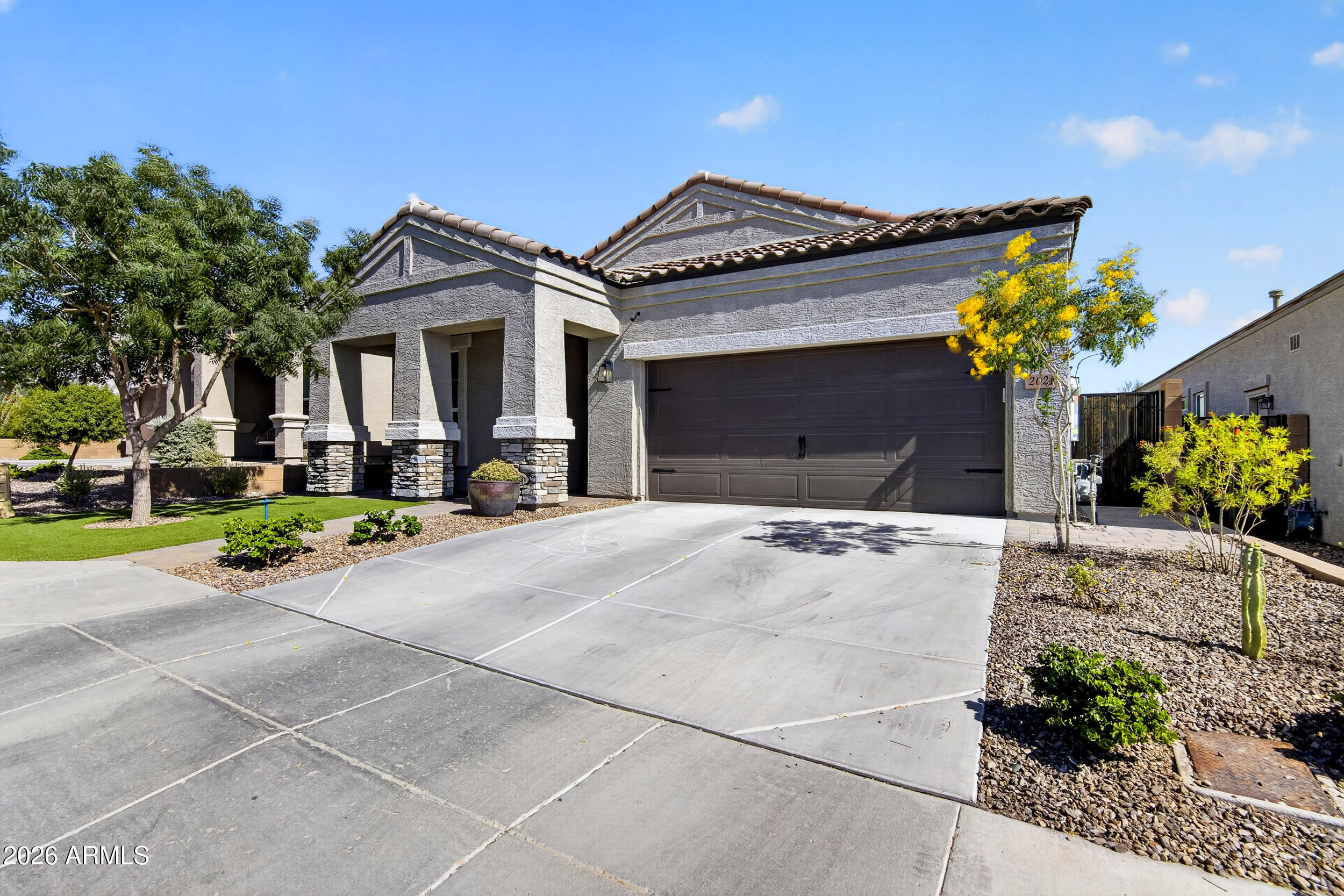 2021 West Plum Road Phoenix, AZ 85085 - Photo 2 of 60 1_img_8763