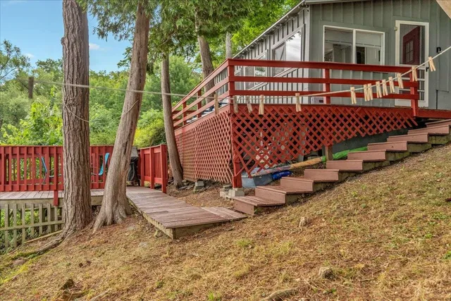 $285,000 | 220 Way Lane, Bridport, VT 05734