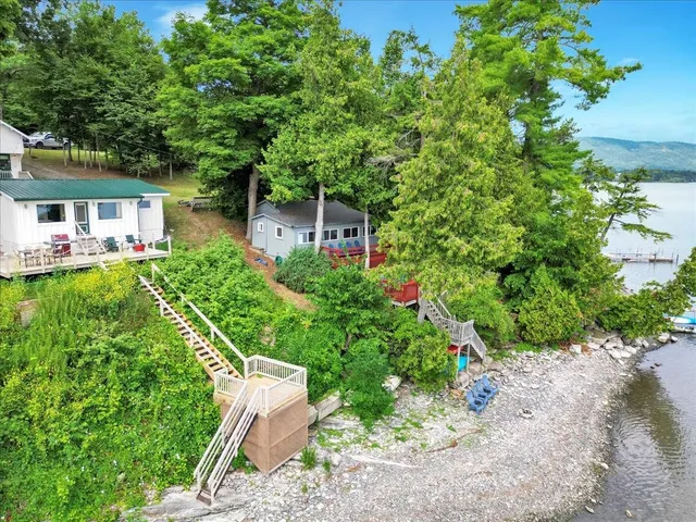 $285,000 | 220 Way Lane, Bridport, VT 05734