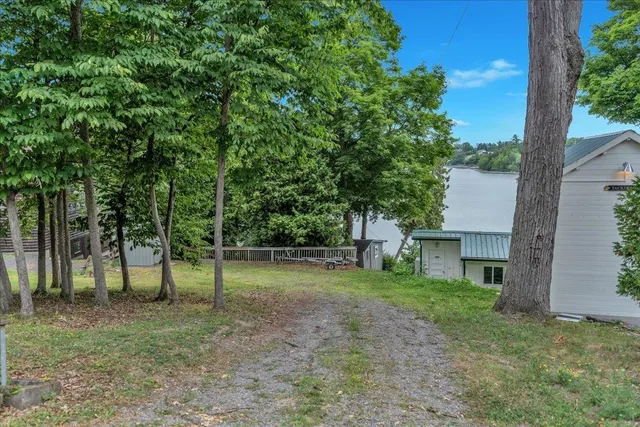 $285,000 | 220 Way Lane, Bridport, VT 05734