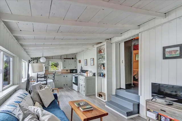 $285,000 | 220 Way Lane, Bridport, VT 05734