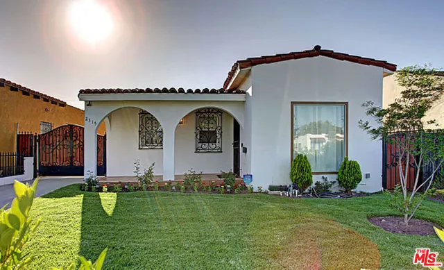 a front view of house with yard