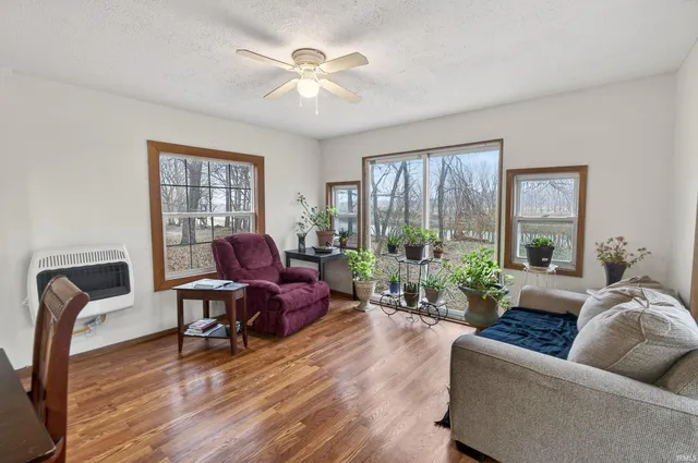 $199,000 | 4942 West 1200 South, Covington, IN 47932