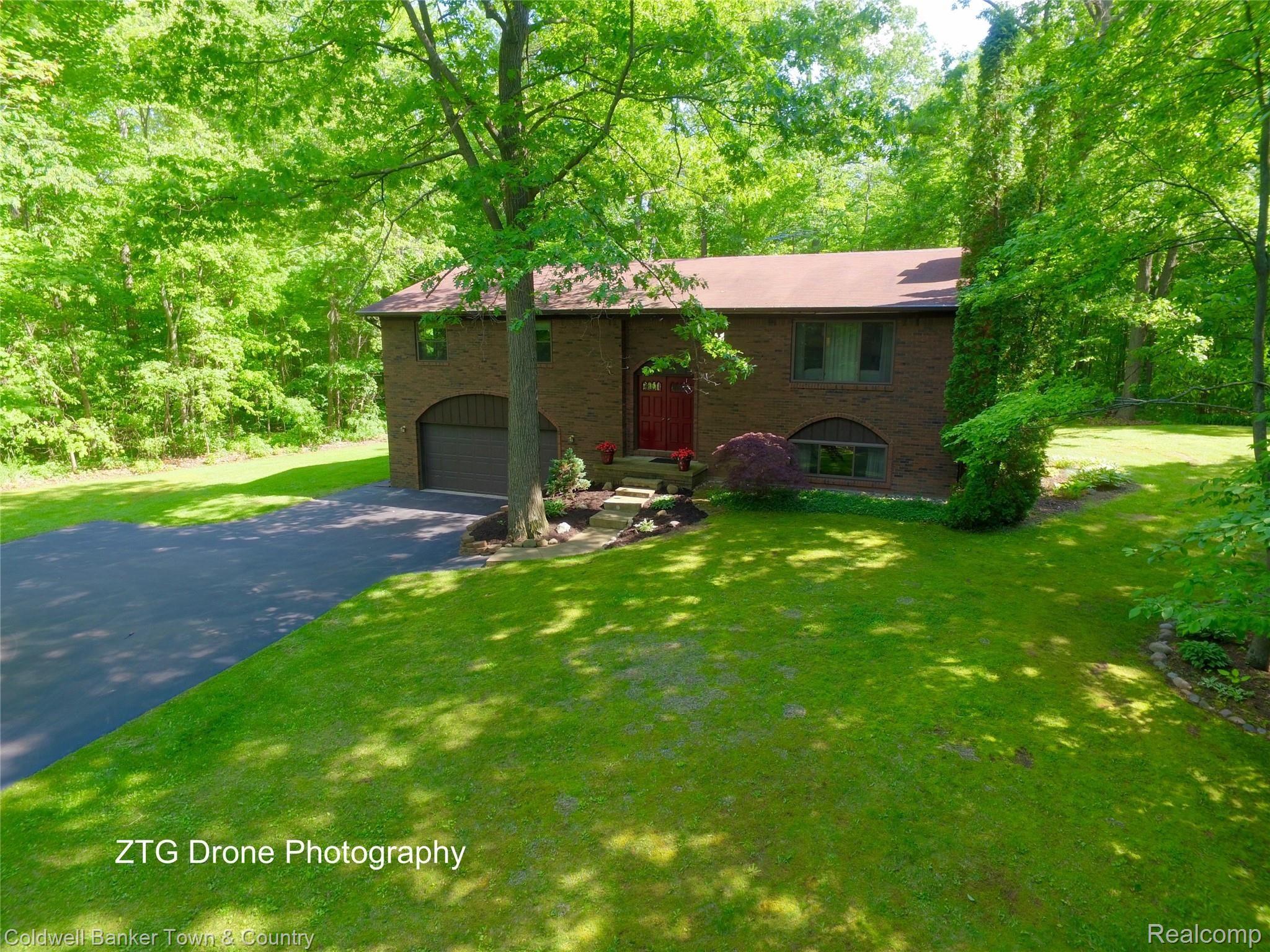 3863 Warner Road Howell, MI 48855 - Photo 1 of 30 3863 Warner