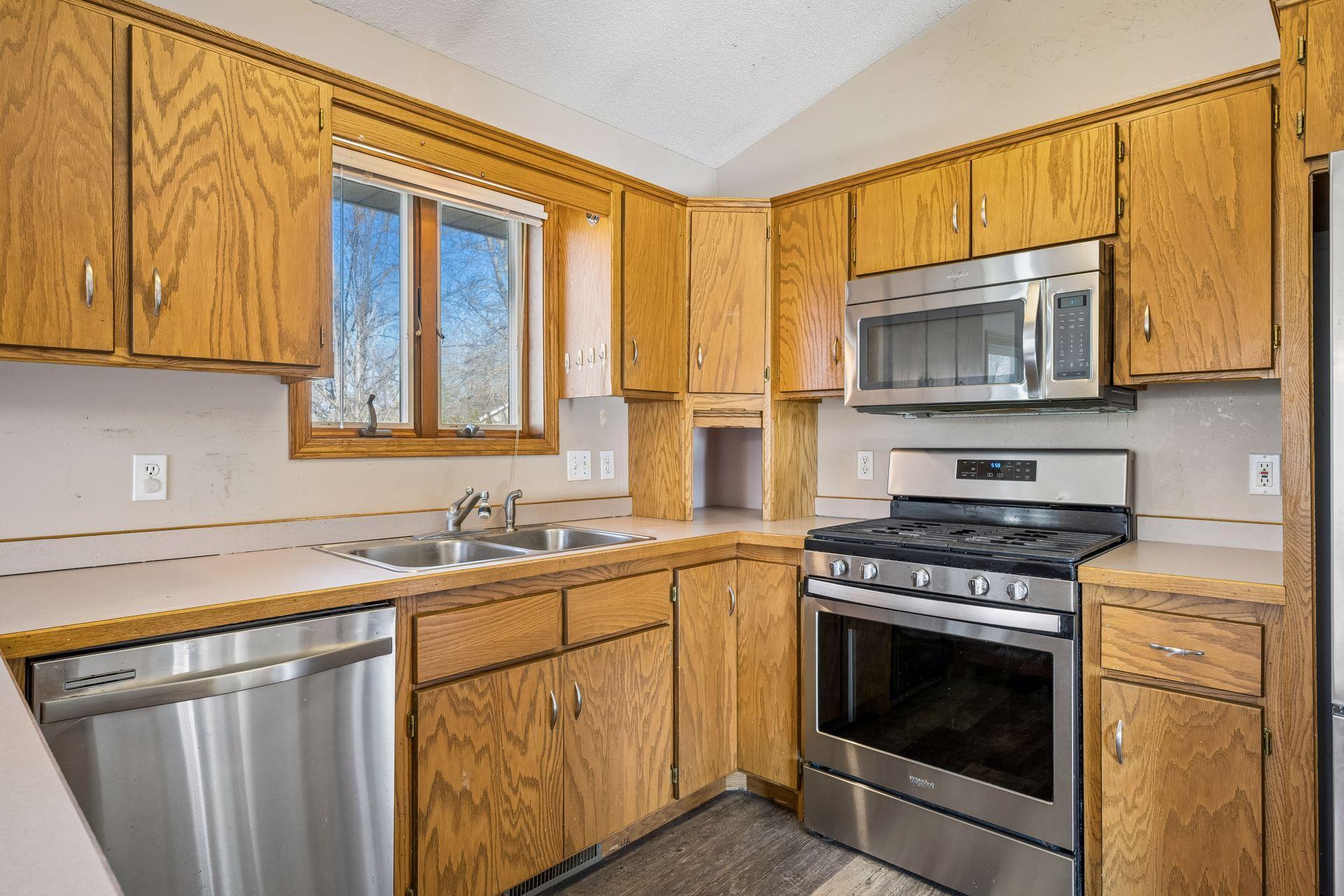 513 4th Street Southwest St. Michael, MN 55376 - Photo 16 of 40