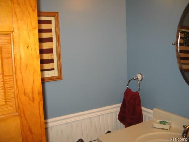 8649 Croswell Road Jeddo, MI 48032 - Photo 17 of 21 IMG_0011.jpg