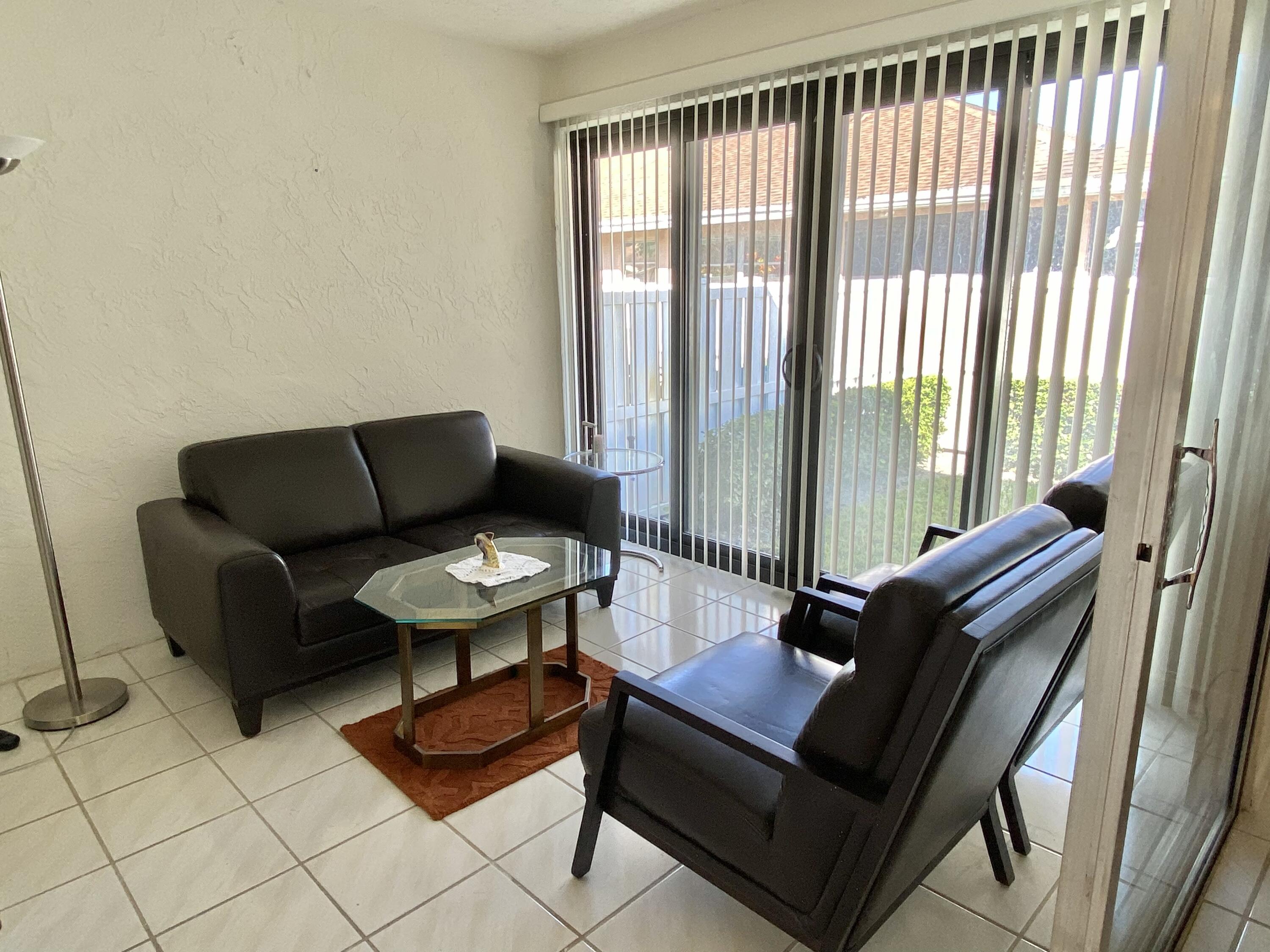 8155 Summerbreeze Lane Boca Raton, FL 33496 - Photo 13 of 26 90F11598-329E-4D66-95AE-671899B7AD45