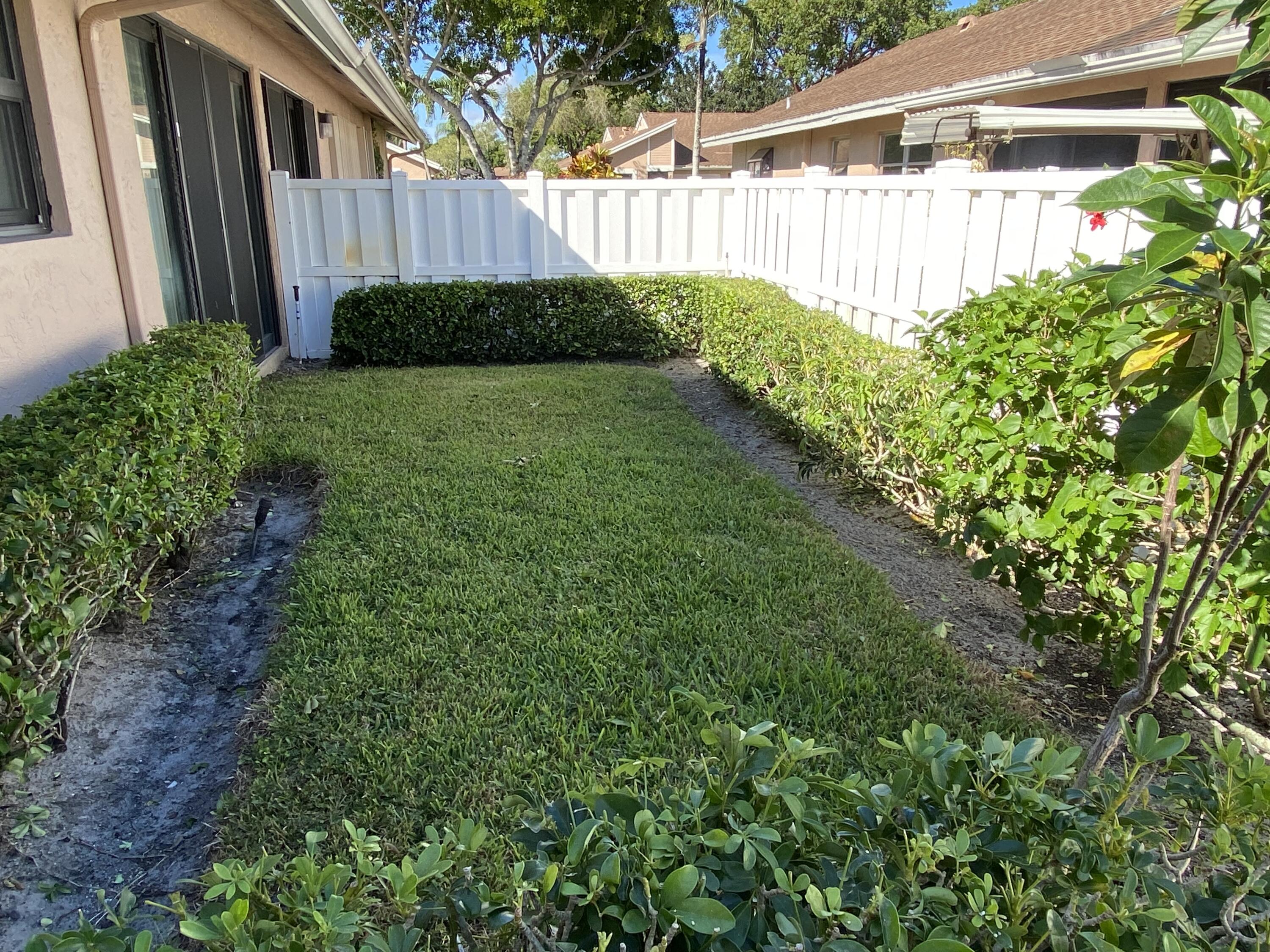 8155 Summerbreeze Lane Boca Raton, FL 33496 - Photo 2 of 26 170543CD-B03A-4367-9C47-0A1A66A8570C