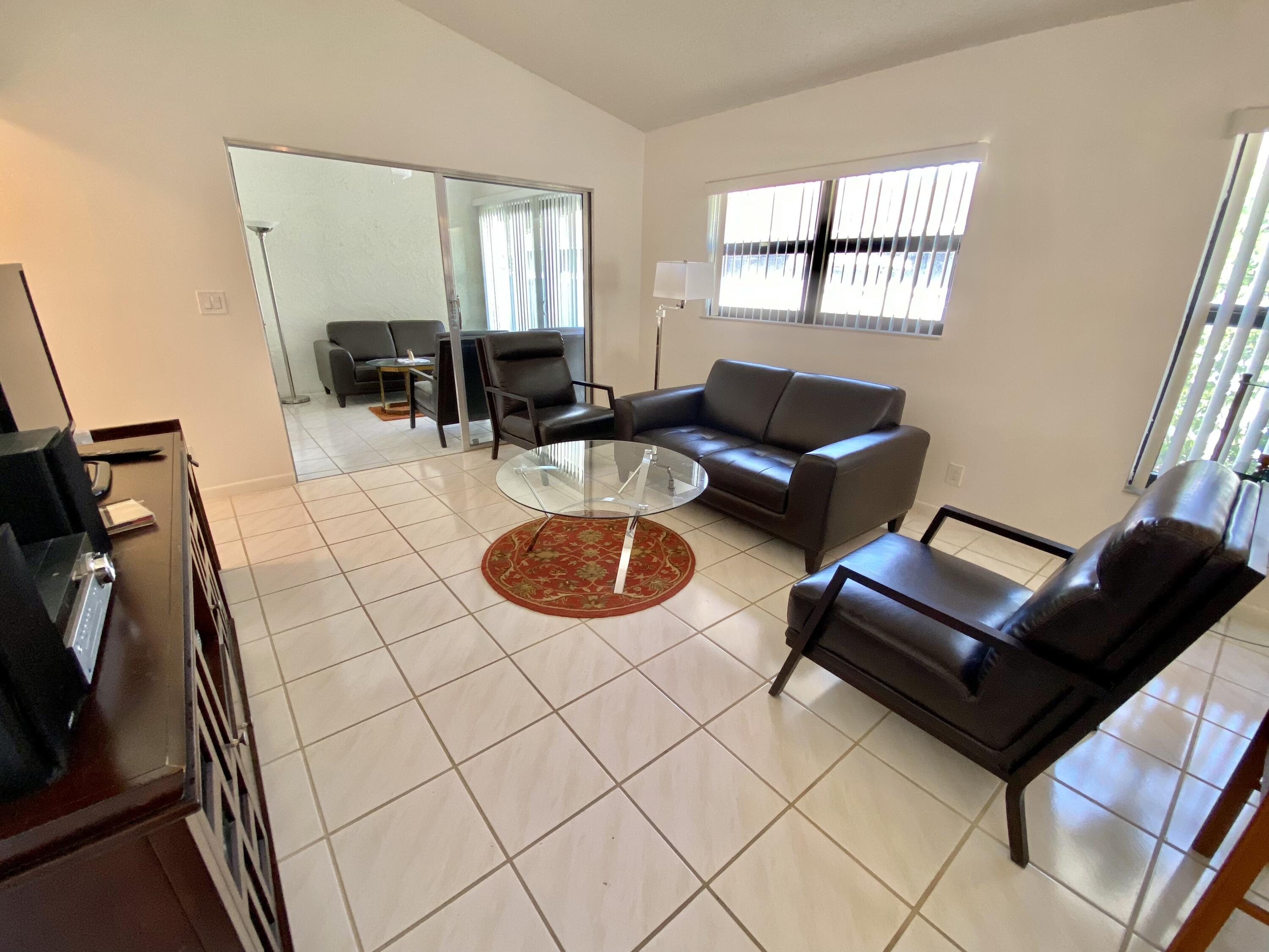 8155 Summerbreeze Lane Boca Raton, FL 33496 - Photo 10 of 26 86F7535A-A6CA-4701-804B-E8855E4B0026