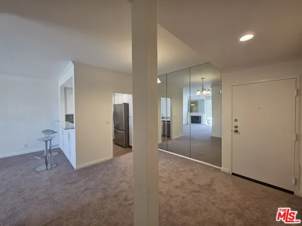 $3,800 | 8505 Gulana Avenue, Unit 4217, Playa del Rey, CA 90293