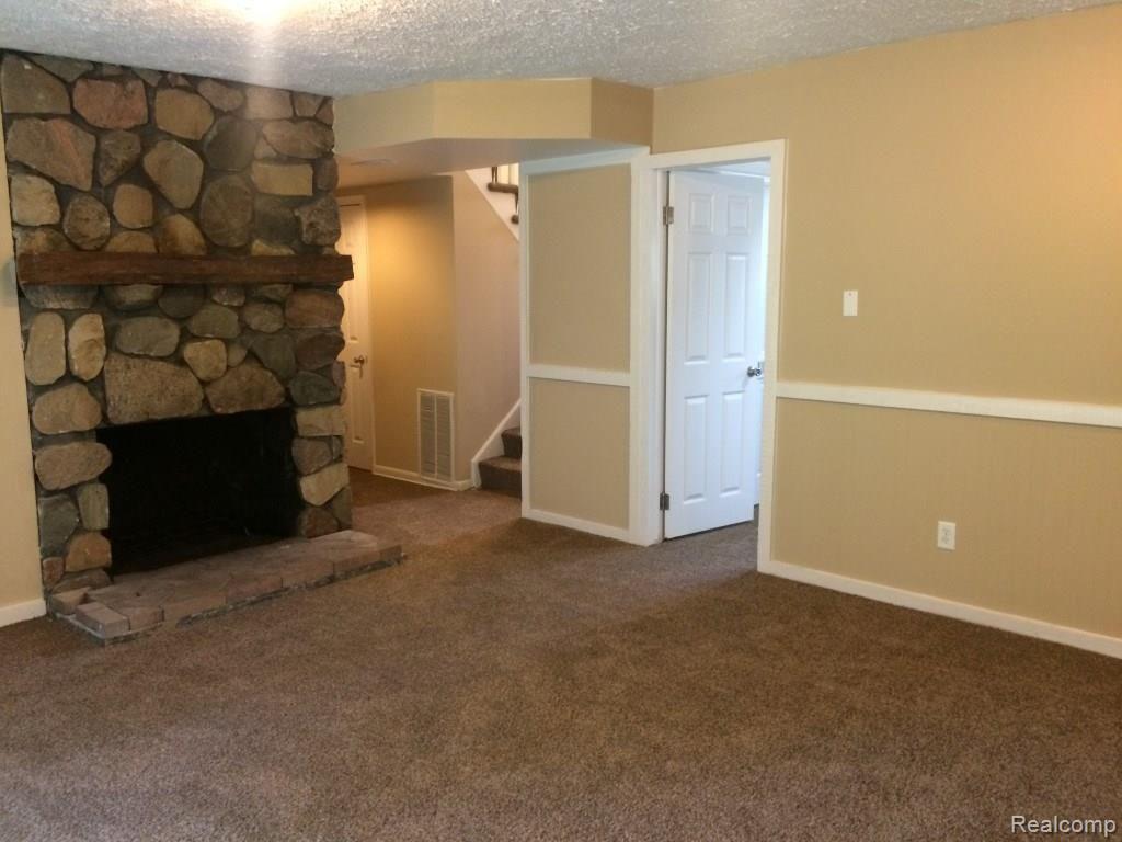 251 East Coon Lake Road Howell, MI 48843 - Photo 23 of 37
