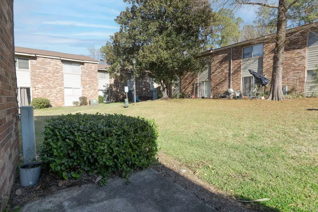 $229,900 | 401 Andrea Lane, Hanahan, SC 29410