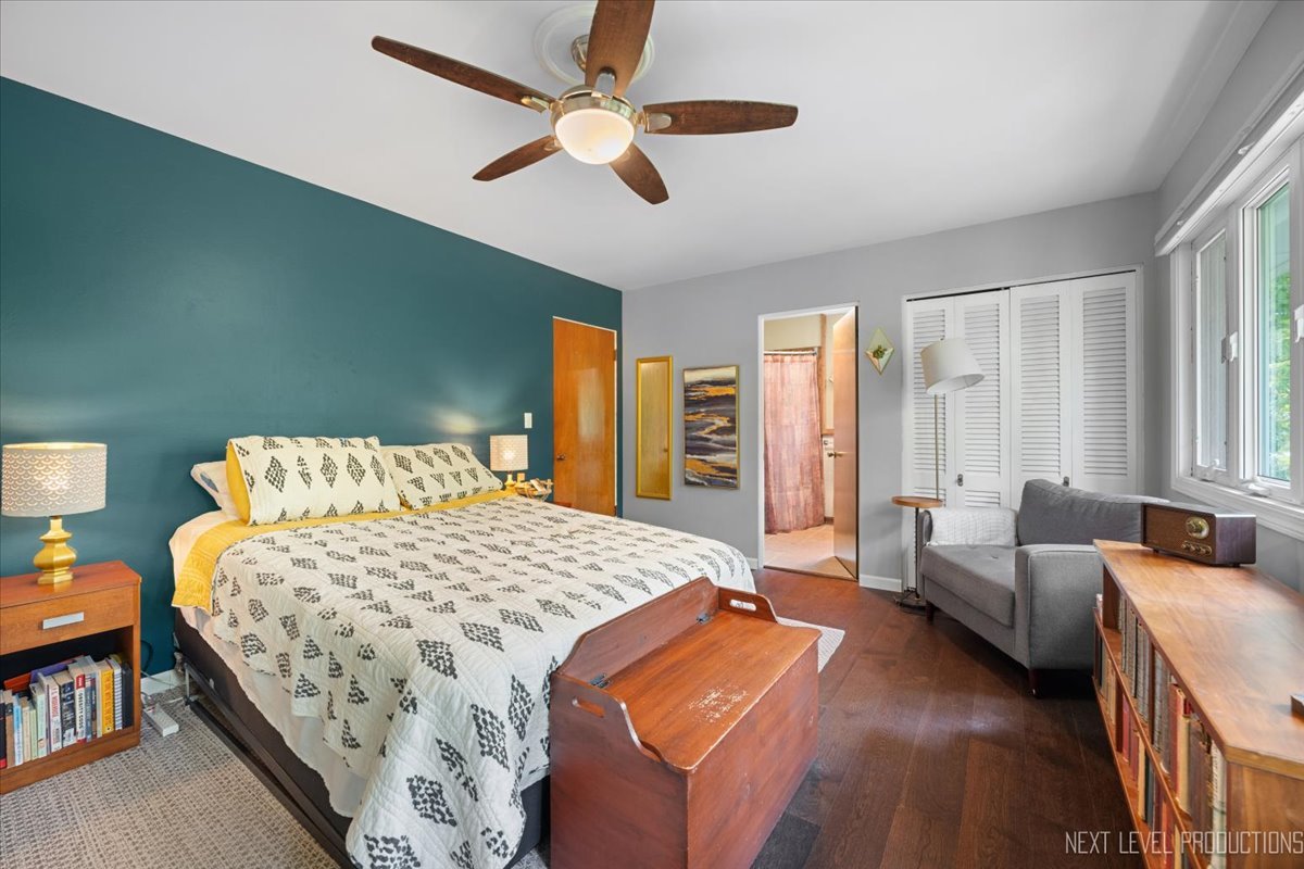 43W542 Thornapple Tree Road Sugar Grove, IL 60554 - Photo 17 of 38 Gallery Image 17