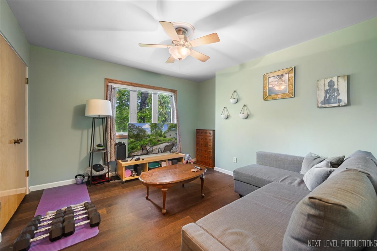 43W542 Thornapple Tree Road Sugar Grove, IL 60554 - Photo 19 of 38 Gallery Image 19