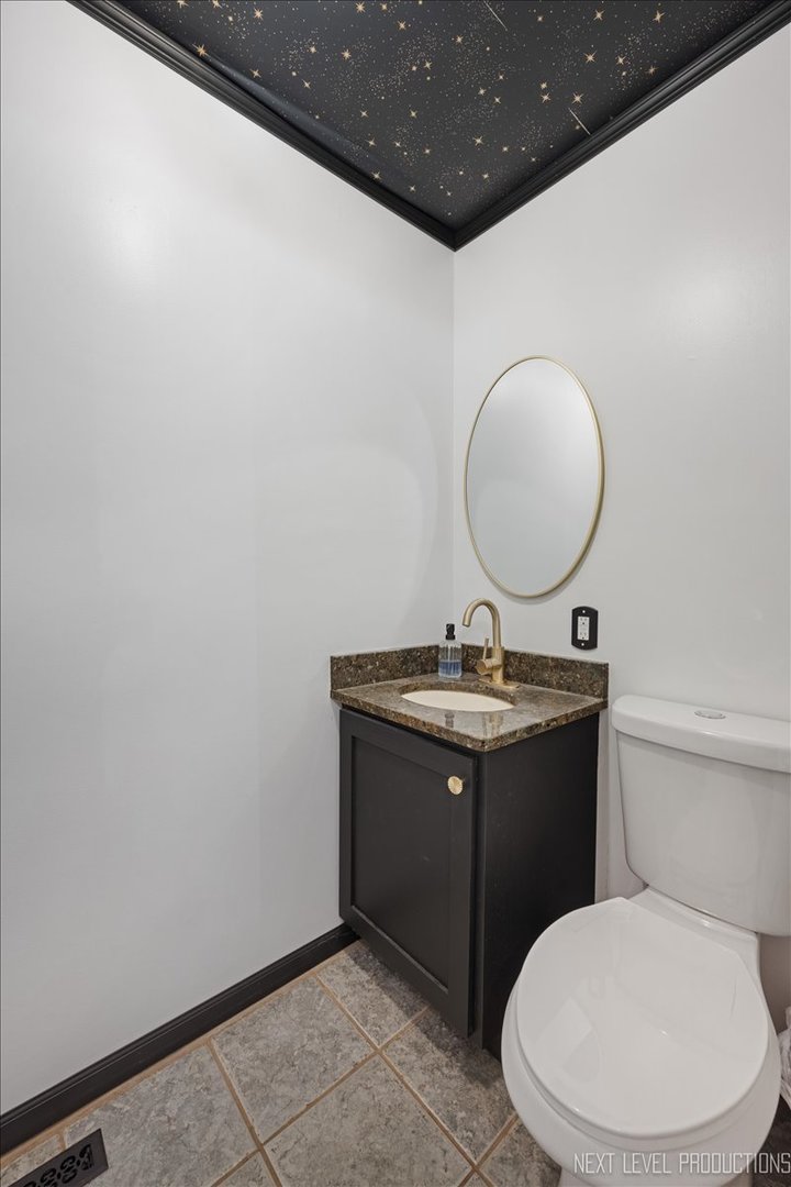 43W542 Thornapple Tree Road Sugar Grove, IL 60554 - Photo 10 of 38 Gallery Image 10