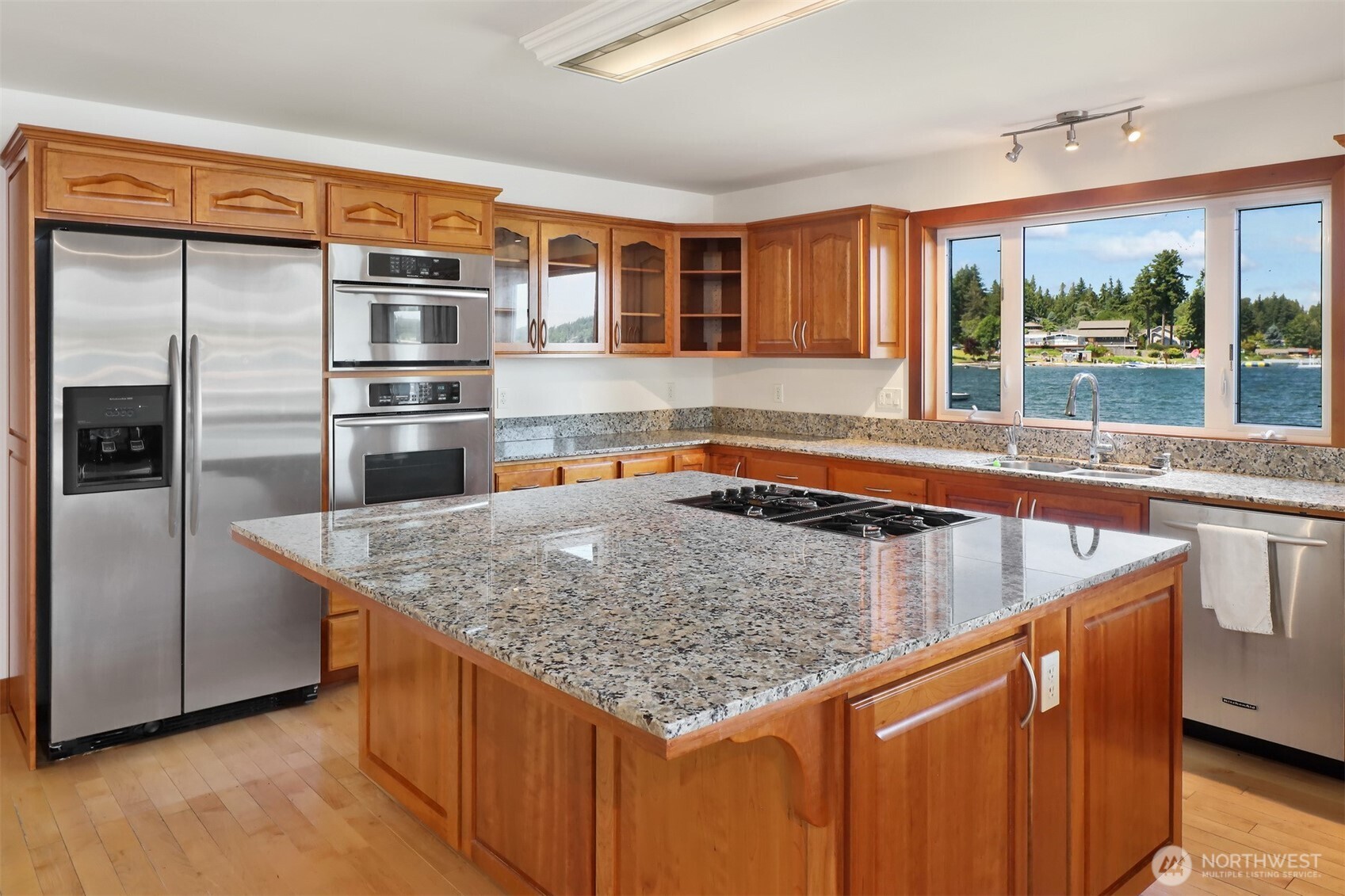 1555 Fairview Street Bellingham, WA 98229 - Photo 19 of 28