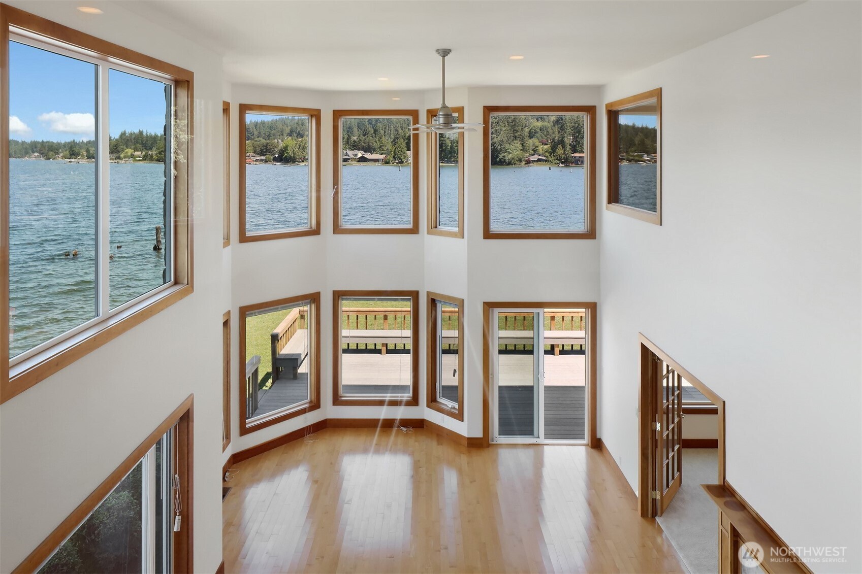 1555 Fairview Street Bellingham, WA 98229 - Photo 22 of 28