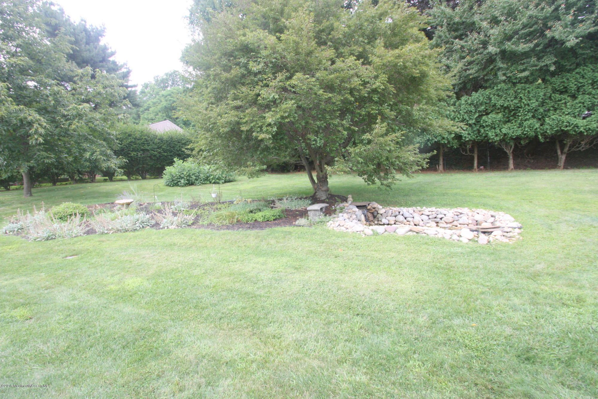 11 Canterbury Court Holmdel, NJ 07733 - Photo 25 of 28 050-057-IMG_2943