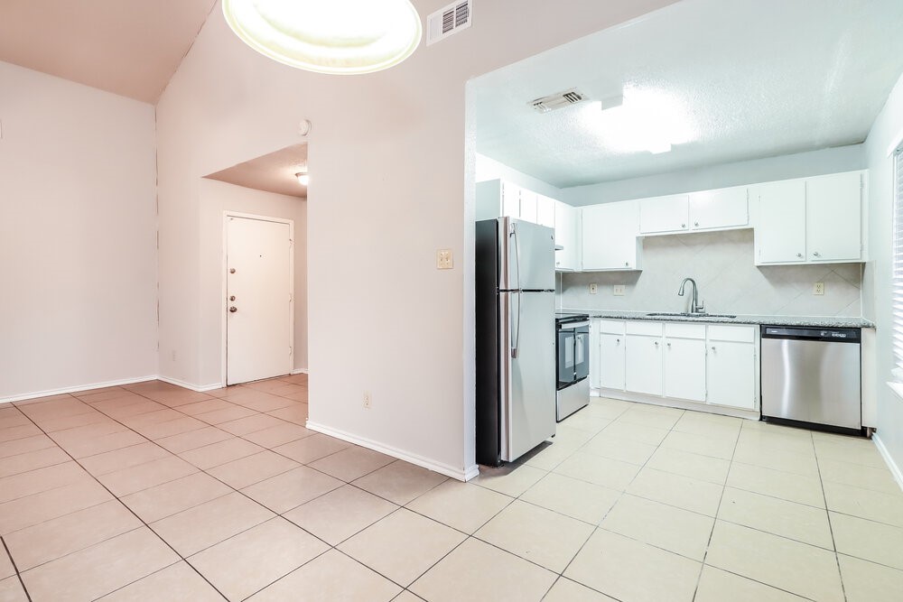 16227 Corsair Road Houston, TX 77053 - Photo 7 of 16