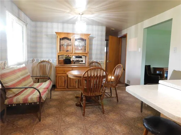 $210,000 | 1080 Park Avenue, Waynesburg, PA 15370