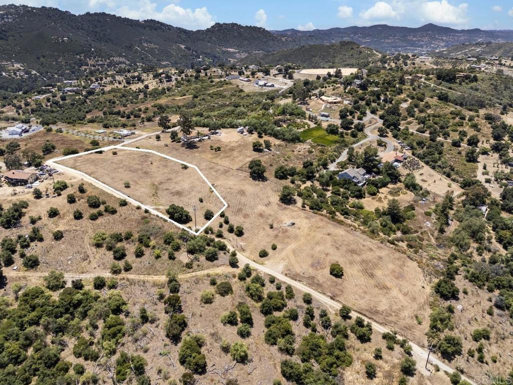 15642 Mathew Road Valley Center, CA 92082 - Photo 4 of 8