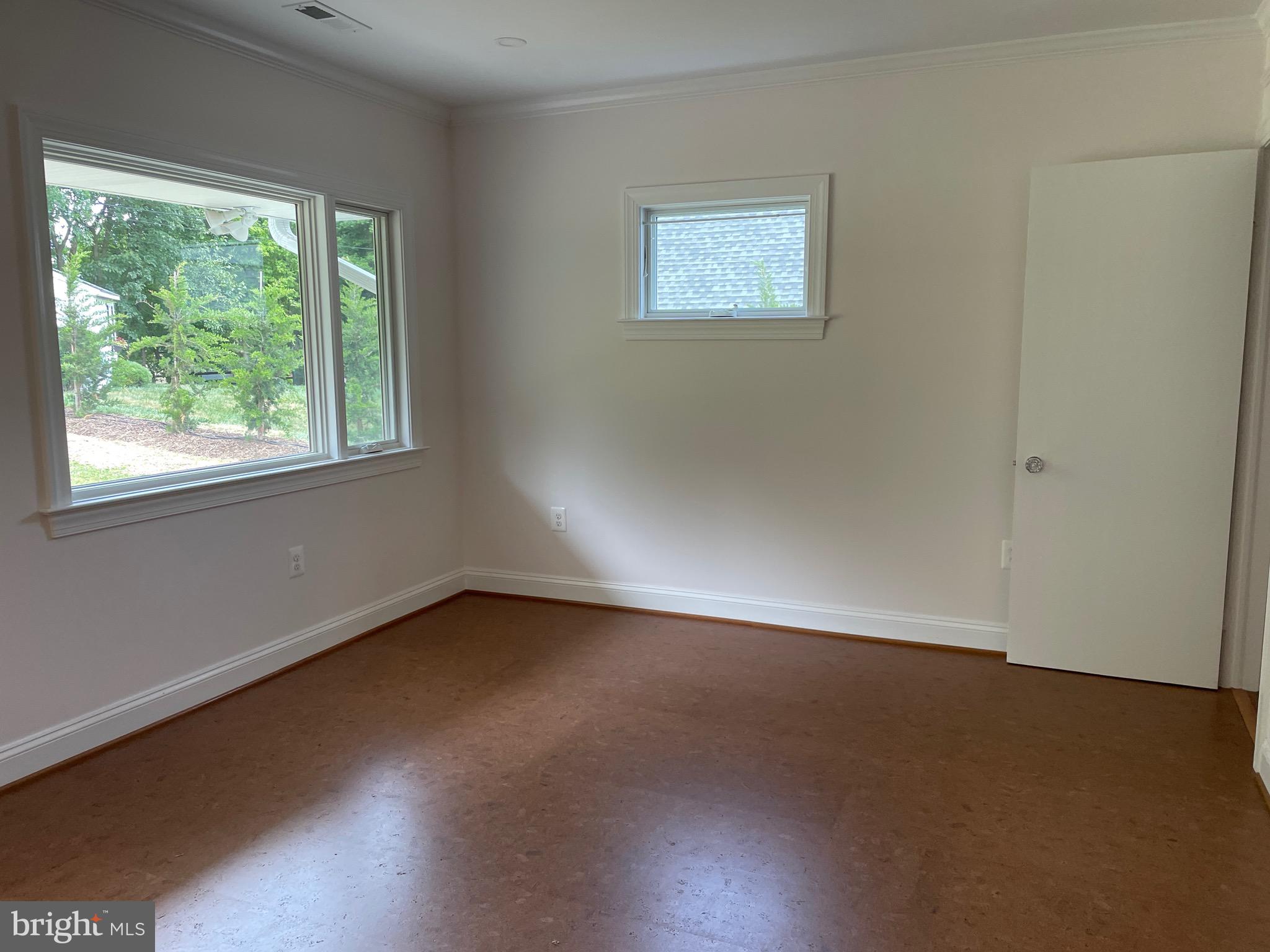 520 Piccadilly Road Towson, MD 21204 - Photo 19 of 27 Use as dining room or as another den