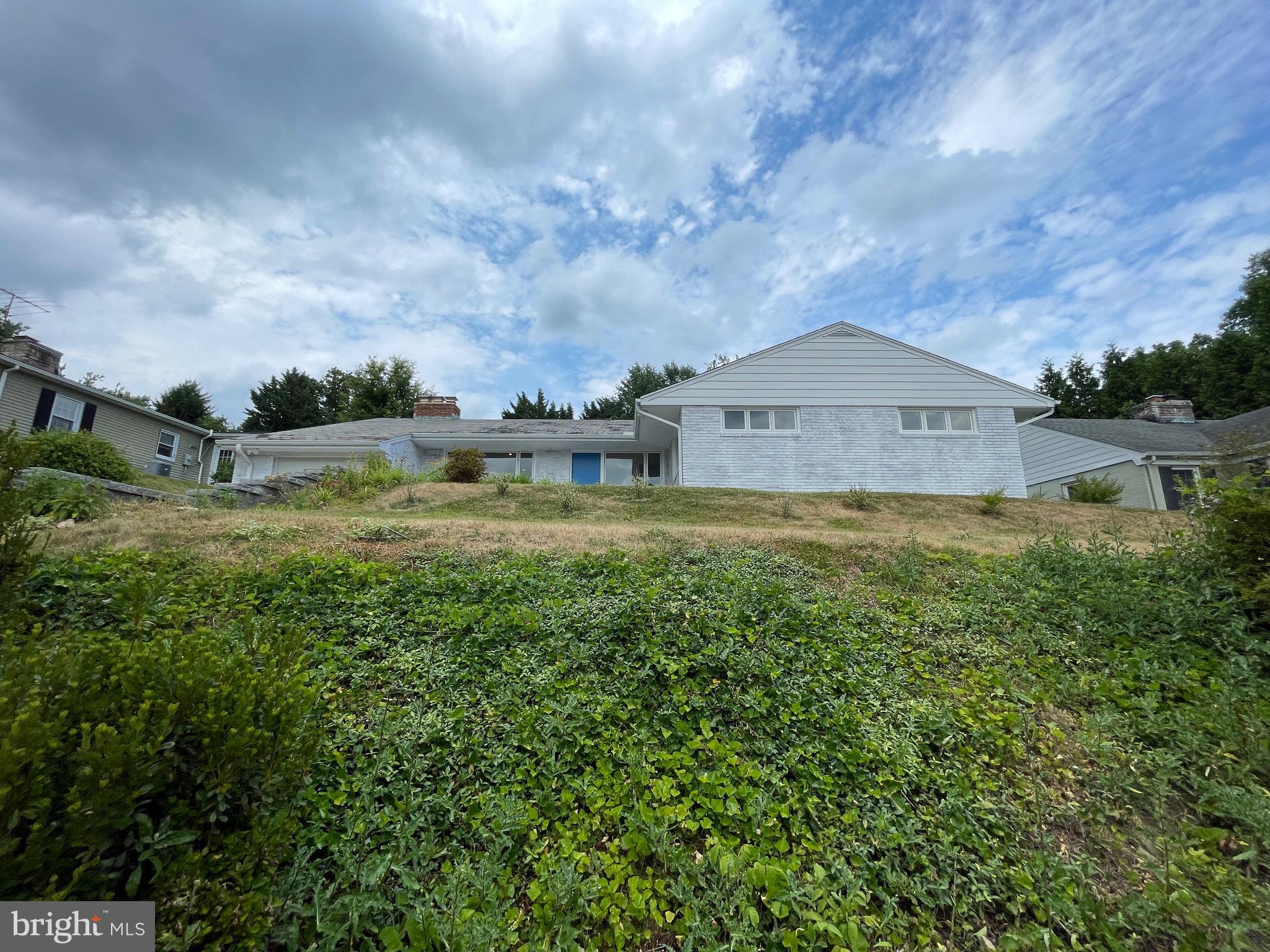 520 Piccadilly Road Towson, MD 21204 - Photo 2 of 27 Gallery Image 2