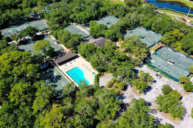 a view of a tennis court