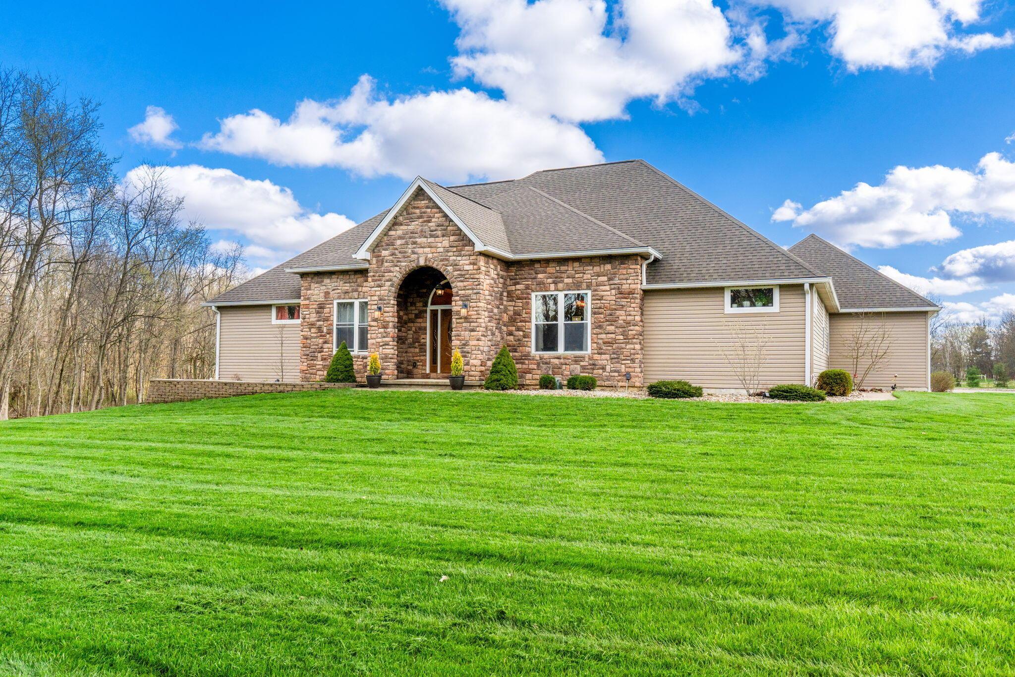 13970 Chambers Road Sunbury, OH 43074 - Photo 15 of 133 13970 Chambers Rd (Exterior)-2