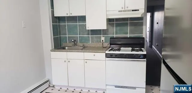 $1,400 | 17 Summer Street, Unit NO 1, Lodi, NJ 07644