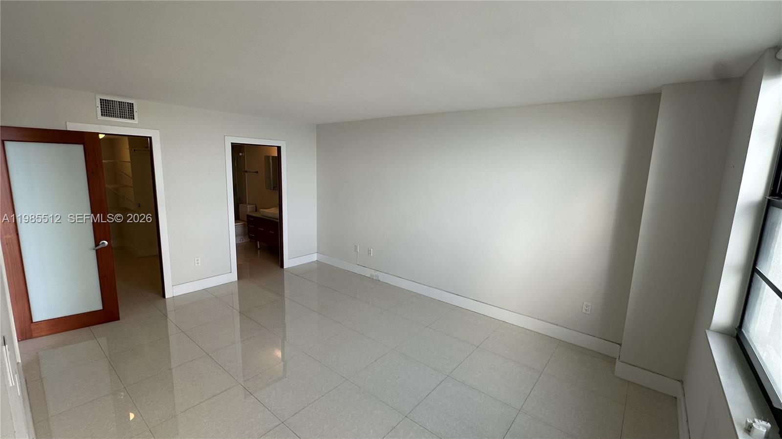 2333 Brickell Avenue, Unit 1009 Miami, FL 33129 - Photo 17 of 28