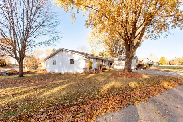 $279,900 | 1405 Willow Way, Monroe, WI 53566