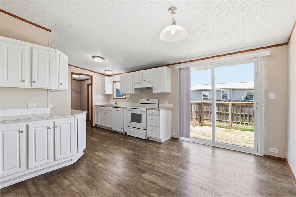 1408 Old Bridge Road Cleburne, TX 76033 - Photo 6 of 21
