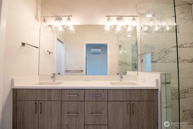 $3,300 | 941 North 91st Street, Unit B, Seattle, WA 98103