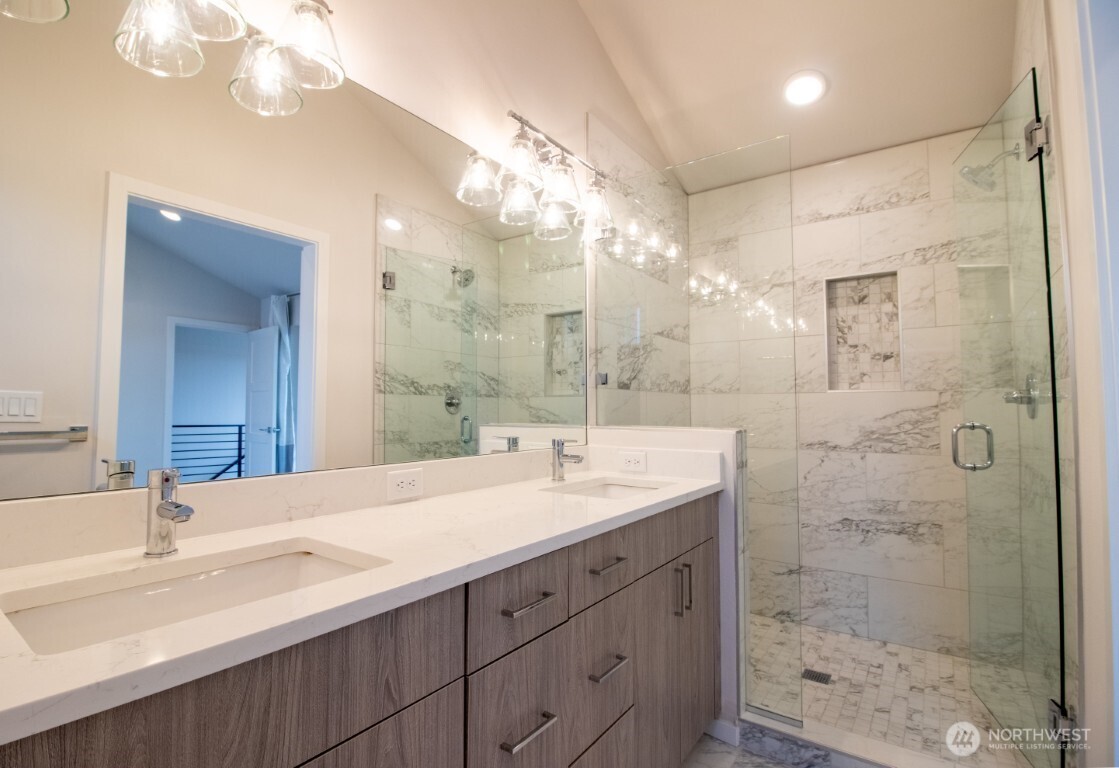 941 North 91st Street, Unit B Seattle, WA 98103 - Photo 20 of 20