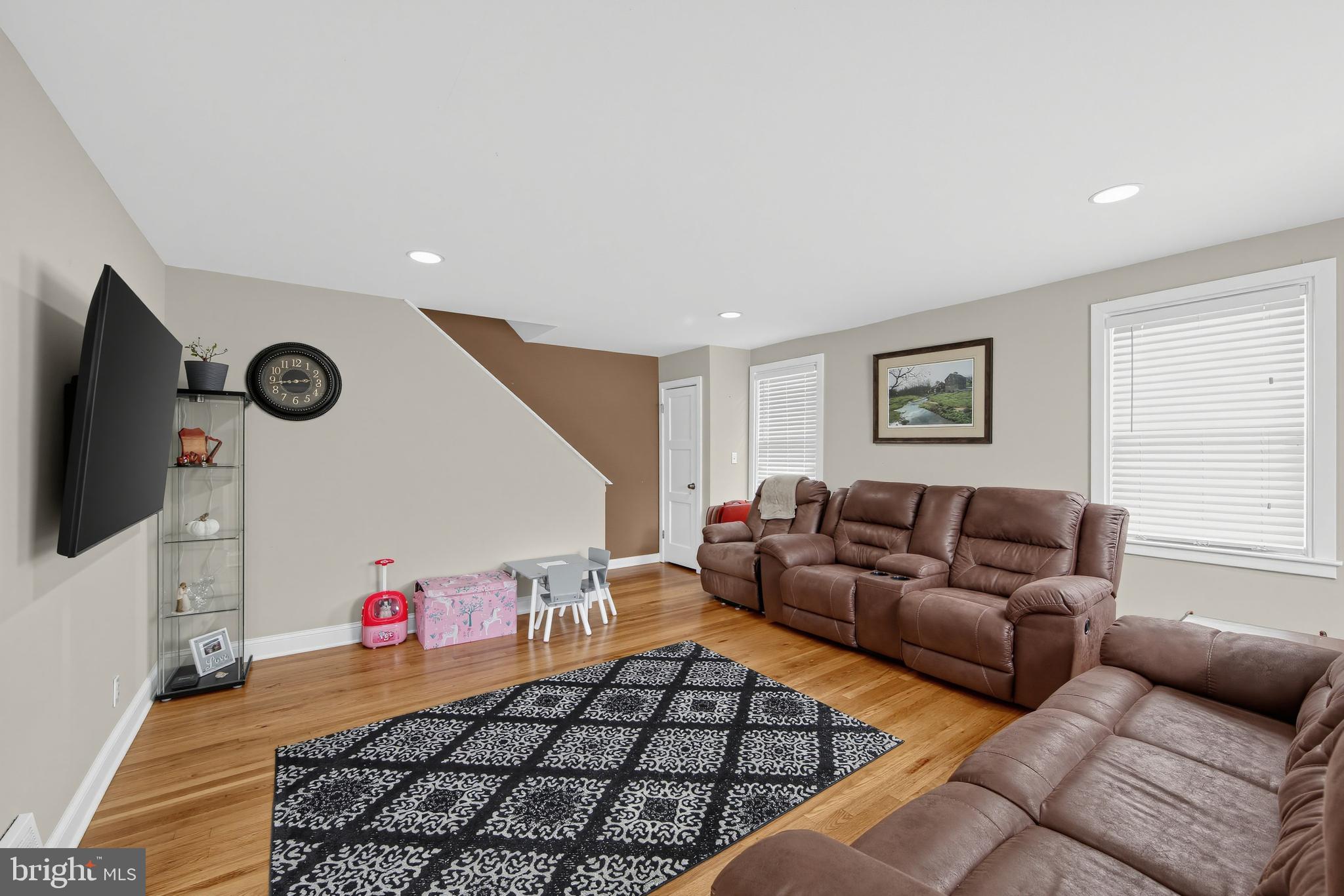 1027 Edgerton Road Clifton Heights, PA 19018 - Photo 13 of 36 Gallery Image 13