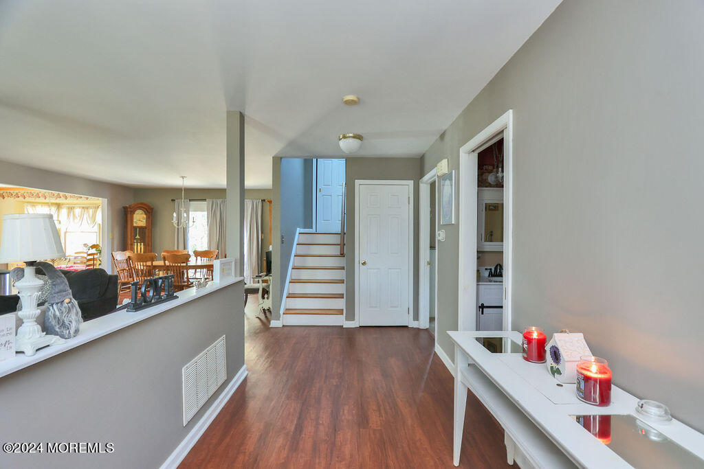 152 Mooring Road Manahawkin, NJ 08050 - Photo 3 of 38 1S1A8576-Edit