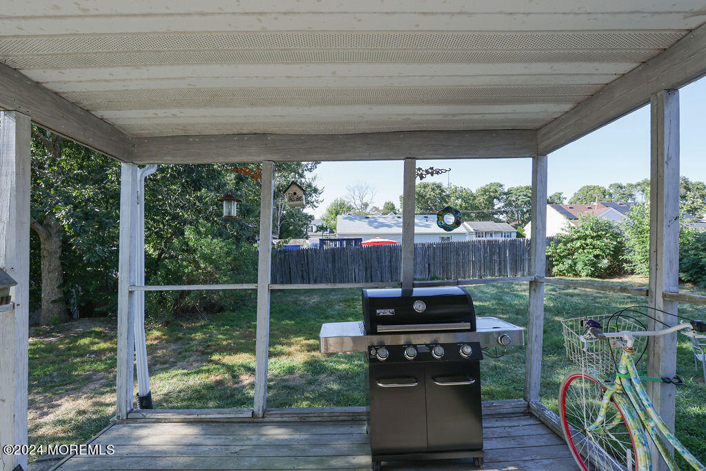 152 Mooring Road Manahawkin, NJ 08050 - Photo 35 of 38 1S1A8656