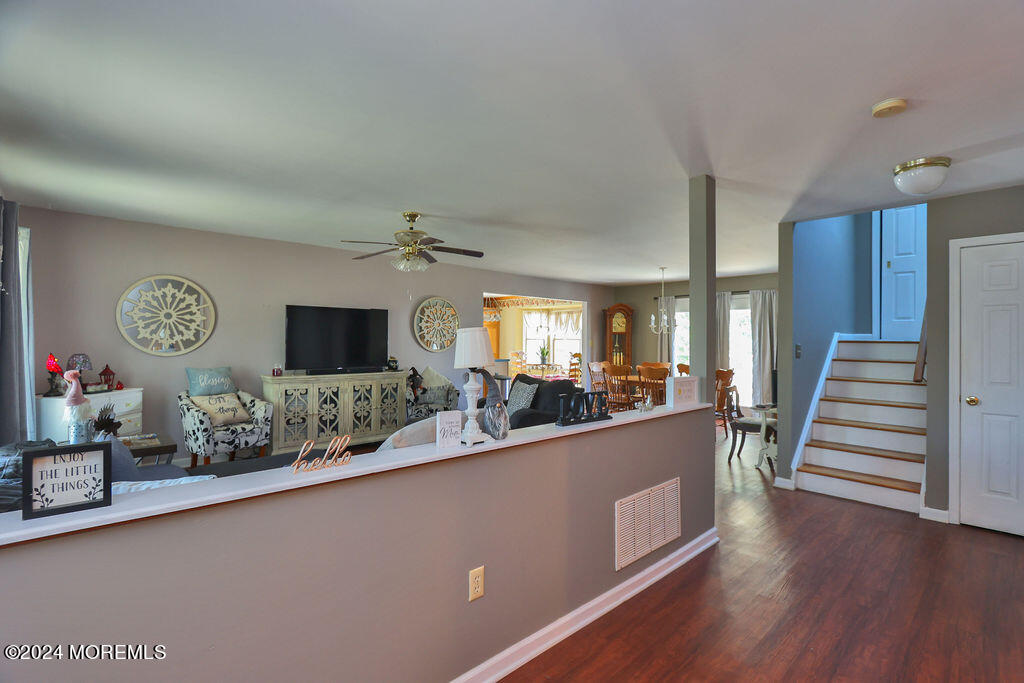 152 Mooring Road Manahawkin, NJ 08050 - Photo 5 of 38 1S1A8592-Edit