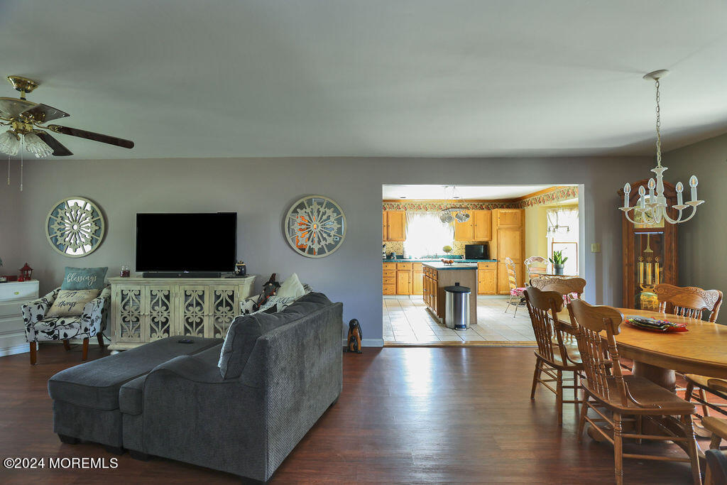 152 Mooring Road Manahawkin, NJ 08050 - Photo 6 of 38 1S1A8593-Edit