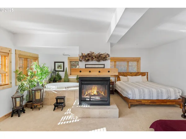 $1,049,000 | 31200 East Collins Lake Road, Unit 1, Government Camp, OR 97028