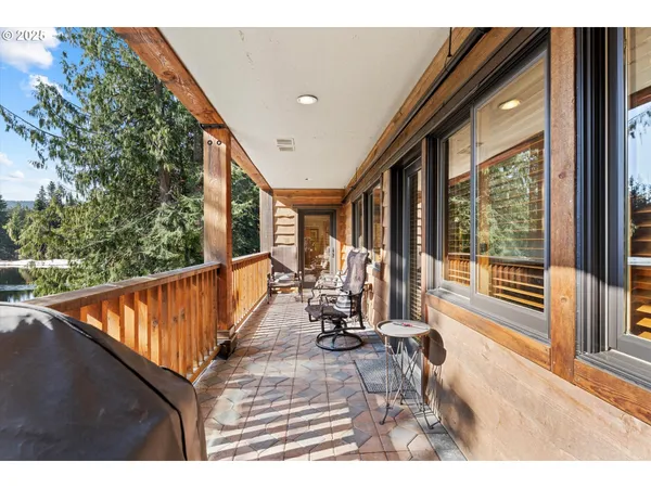 $1,049,000 | 31200 East Collins Lake Road, Unit 1, Government Camp, OR 97028