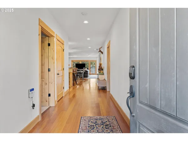 $1,049,000 | 31200 East Collins Lake Road, Unit 1, Government Camp, OR 97028