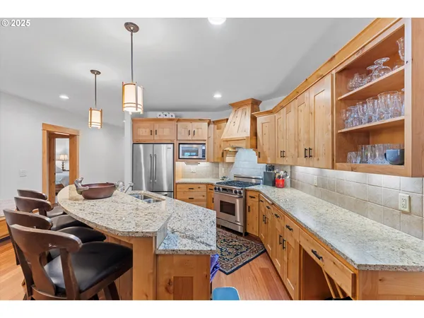 $1,049,000 | 31200 East Collins Lake Road, Unit 1, Government Camp, OR 97028