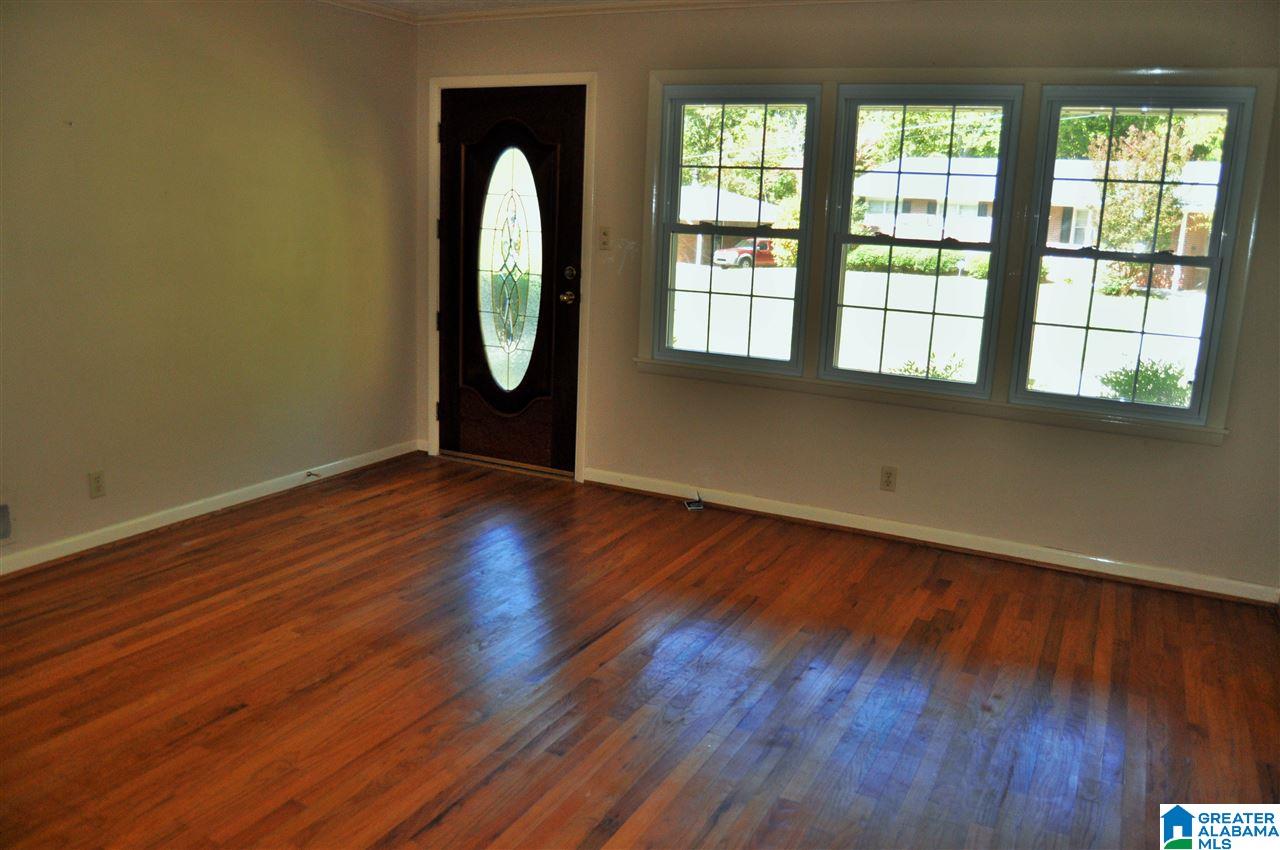 1304 Glendale Road Anniston, AL 36207 - Photo 2 of 23